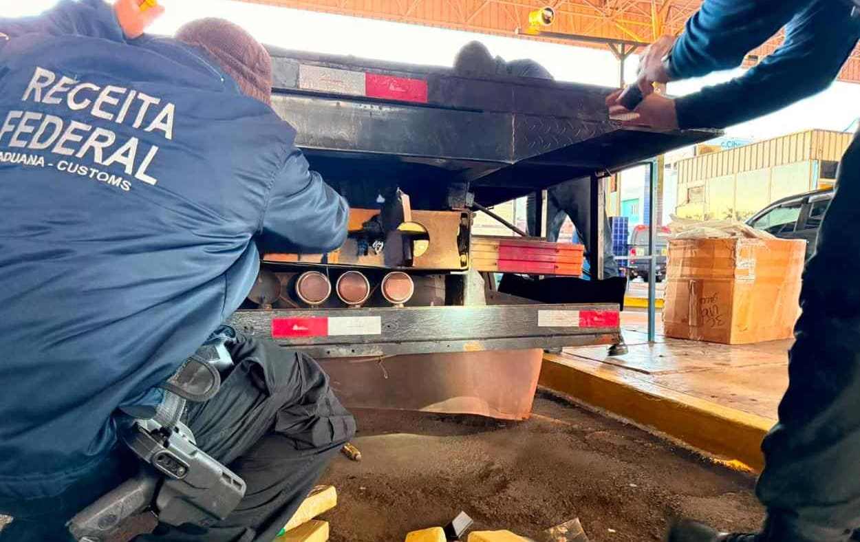 Meia Tonelada de Maconha Apreendida em Caminhão na Fronteira