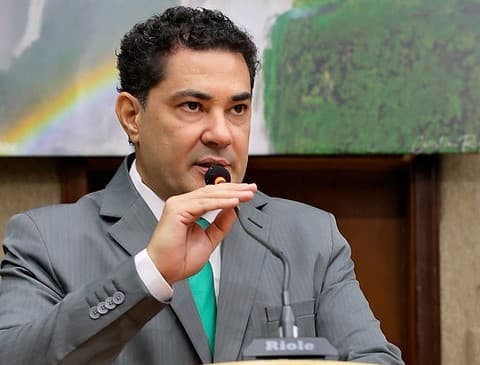 Vereador de Foz do Iguaçu lidera produção legislativa em estudo nacional